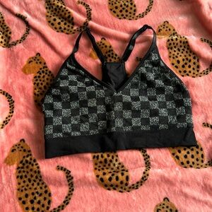 Medium sports bra